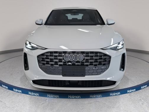 2025 Audi Q5 Premium