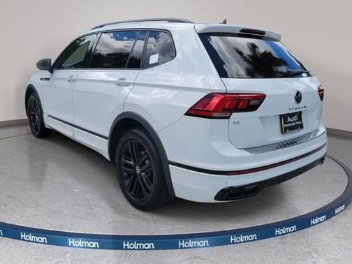 2022 Volkswagen Tiguan SE R-Line Black