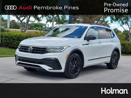 2022 Volkswagen Tiguan SE R-Line Black