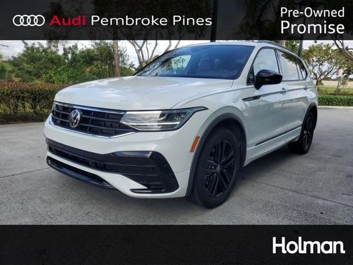 2022 Volkswagen Tiguan SE R-Line Black