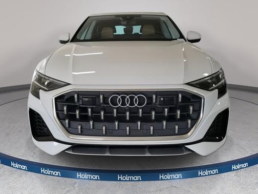 2025 Audi Q8 Premium Plus