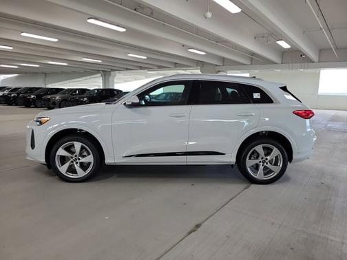 2025 Audi Q5 Premium Plus