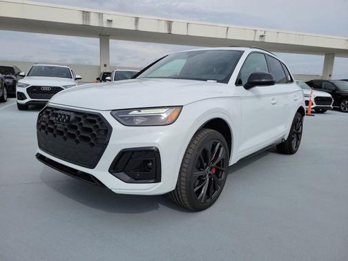 2025 Audi SQ5 Premium Plus