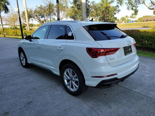 2024 Audi Q3 S line Premium Plus