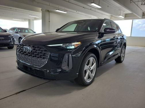 2025 Audi Q5 Premium Plus