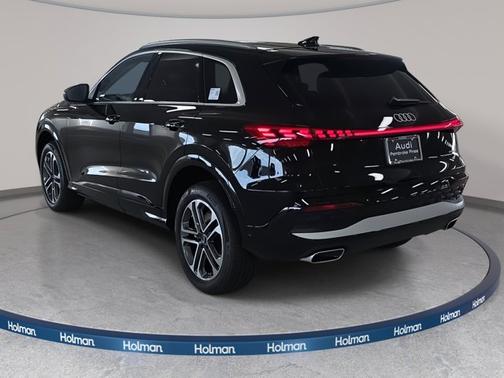 2025 Audi Q5 Premium