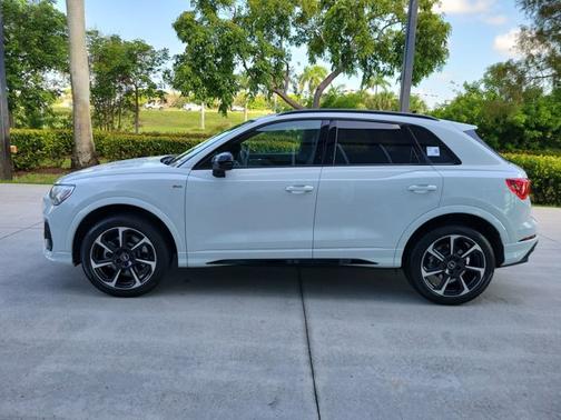 2025 Audi Q3 S line Premium Plus