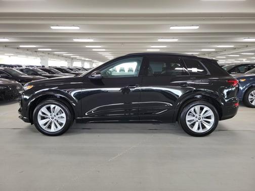 2025 Audi Q6 e-tron Premium