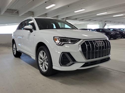 2025 Audi Q3 S line Premium