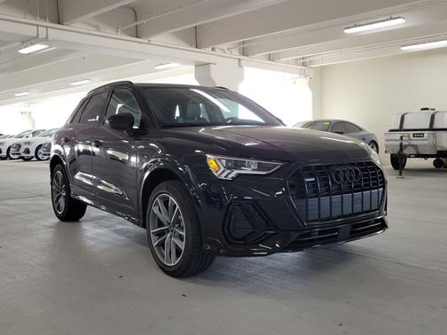 2025 Audi Q3 S line Premium