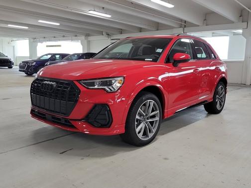 2025 Audi Q3 S line Premium