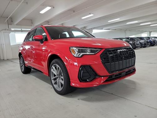 2025 Audi Q3 S line Premium