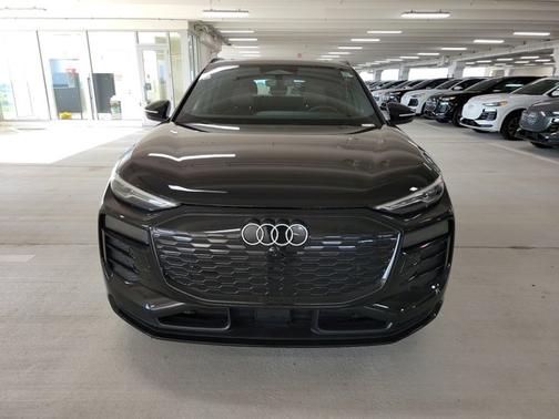2025 Audi Q6 e-tron Premium