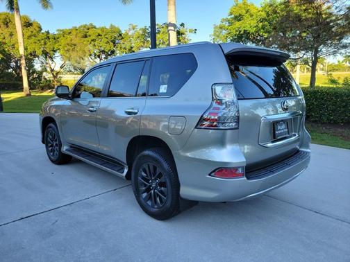 2023 Lexus GX 460 Premium