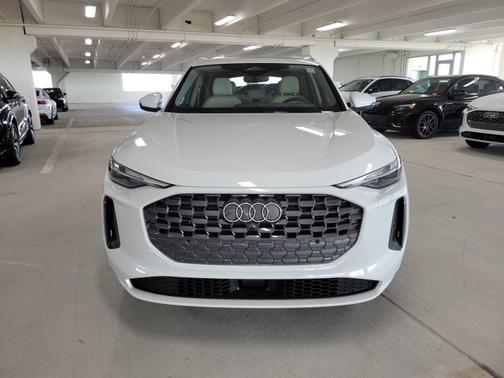 2025 Audi Q5 Premium