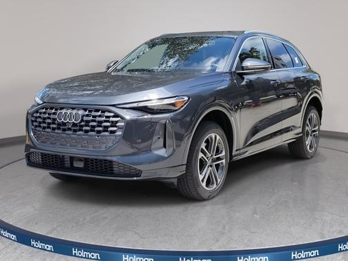 2025 Audi Q5 Premium