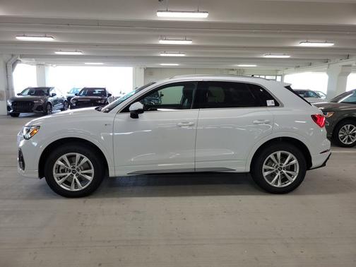 2024 Audi Q3 S line Premium Plus