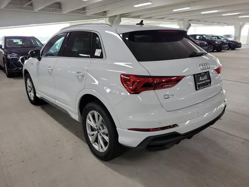 2025 Audi Q3 S line Premium