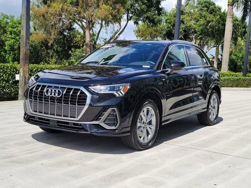 2025 Audi Q3 S line Premium