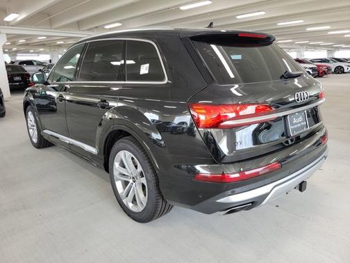 2025 Audi Q7 Prestige