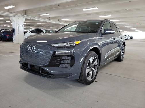 2025 Audi Q6 e-tron Premium