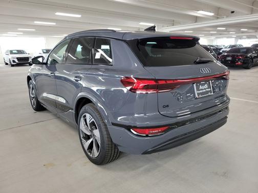 2025 Audi Q6 e-tron Premium