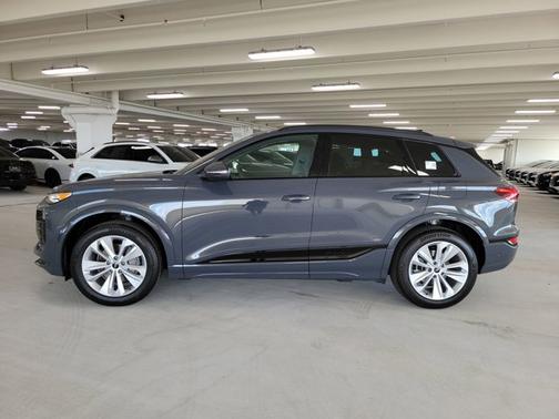 2025 Audi Q6 e-tron Premium