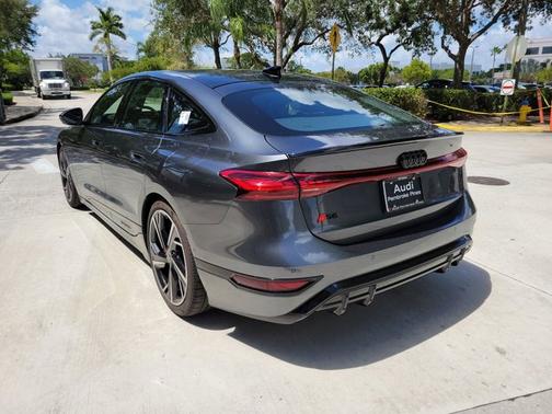 2025 Audi S6 e-tron Premium Plus