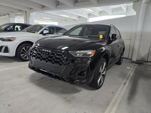 2025 Audi Q5 S line Premium Plus