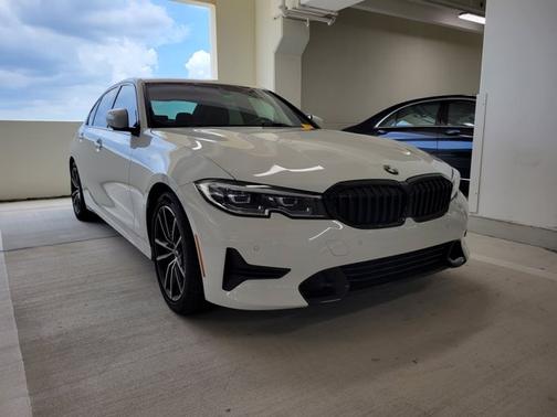 2020 BMW 330 i