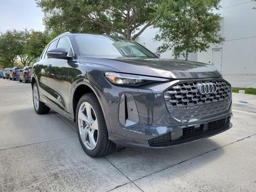 2025 Audi Q5 Premium Plus