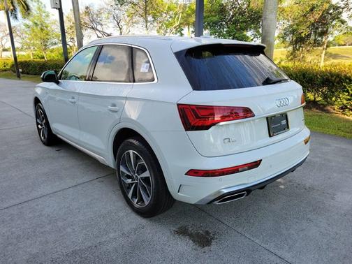 2024 Audi Q5 S line Premium