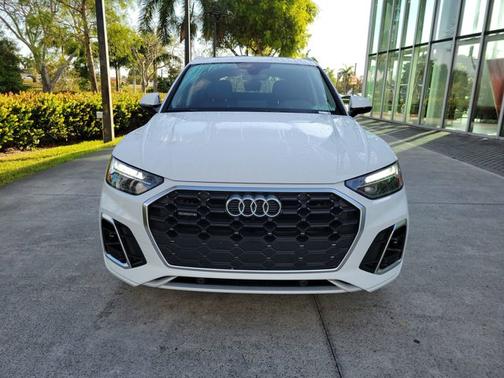 2024 Audi Q5 S line Premium