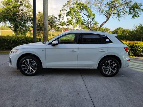 2024 Audi Q5 S line Premium