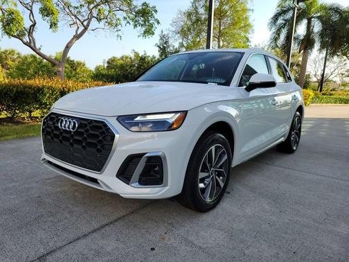 2024 Audi Q5 S line Premium