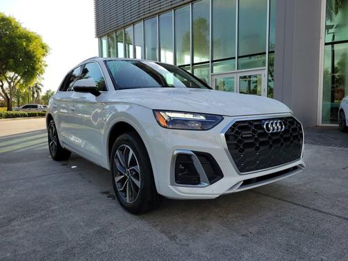 2024 Audi Q5 S line Premium