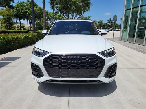 2024 Audi Q5 S line Premium