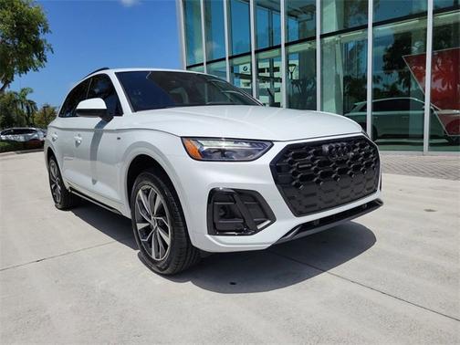 2024 Audi Q5 S line Premium