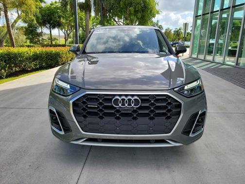 2024 Audi Q5 S line Premium Plus