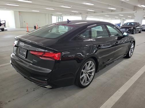 2025 Audi A5 Sportback S line Premium