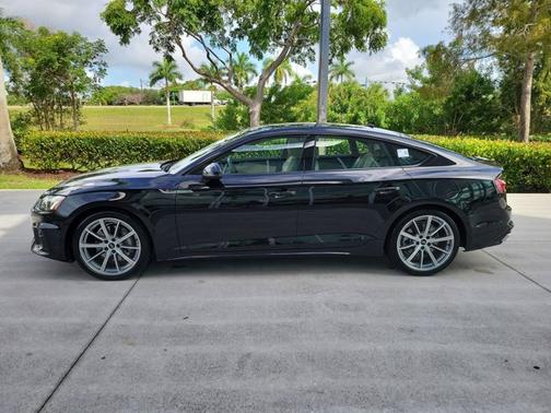 2025 Audi A5 Sportback S line Premium