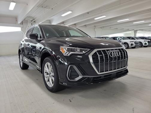 2025 Audi Q3 S line Premium Plus