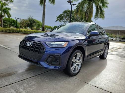 2025 Audi Q5 S line Premium