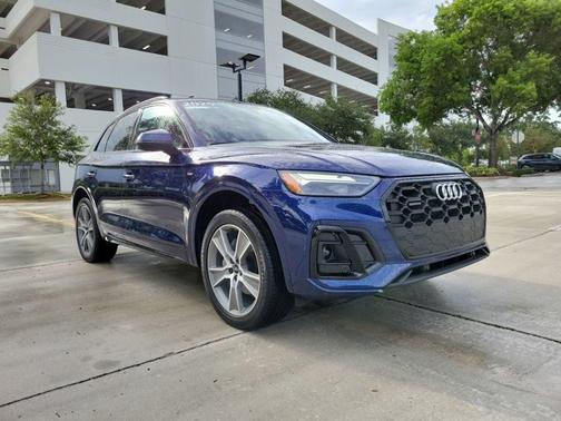 2025 Audi Q5 S line Premium