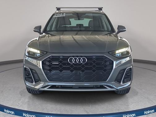 2023 Audi Q5 S line Premium
