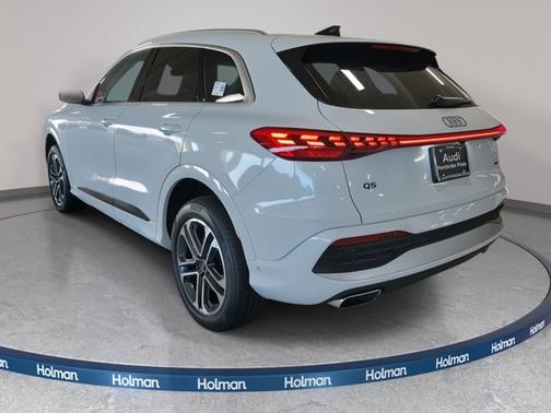 2025 Audi Q5 Premium