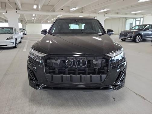 2026 Audi Q7 Premium Plus