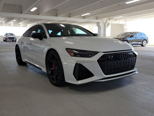 2025 Audi RS 7 performance