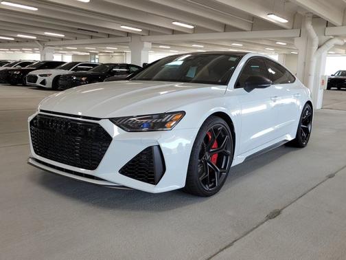 2025 Audi RS 7 performance