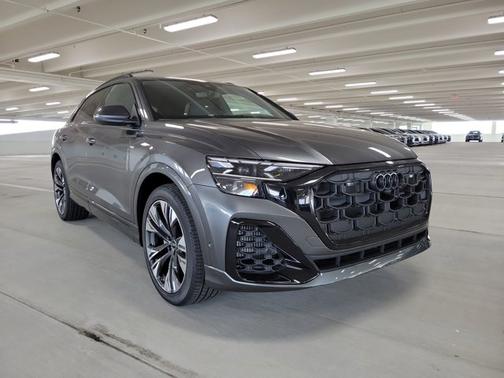 2025 Audi Q8 Prestige